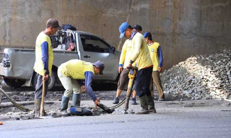 Pemerintah Kota Tangerang Kebut Perbaikan 25 Ruas Jalan Kota Jelang Mudik Lebaran 2022