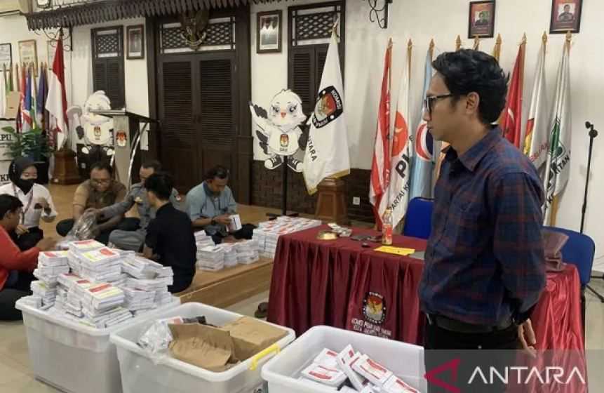 Pemilu Lanjutan di 17 TPS Digelar Minggu, KPU Jakarta Utara Siapkan Logistik