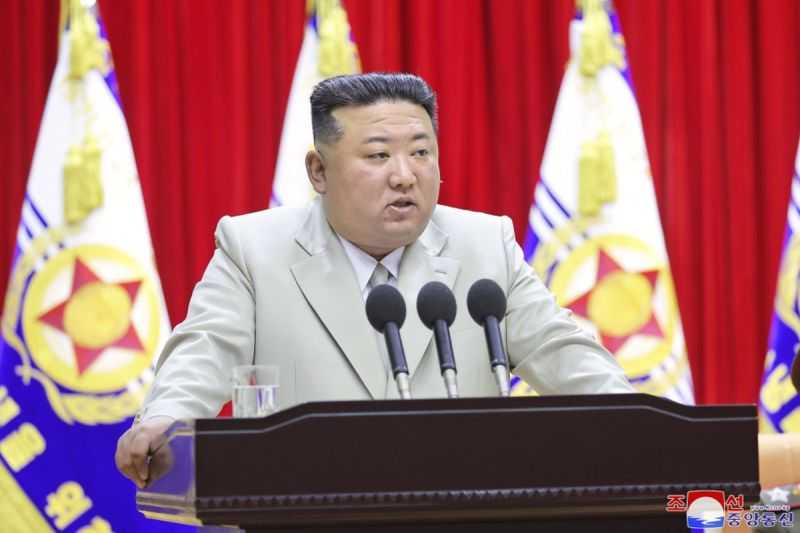 Pemimpin Korut, Kim Jong Un, Nyatakan 2024 Tahun Penting untuk Persiapan Perang
