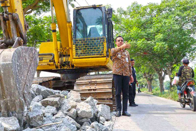 Pemkab Bekasi Perbaiki Infrastruktur Jalan di Cabangbungin