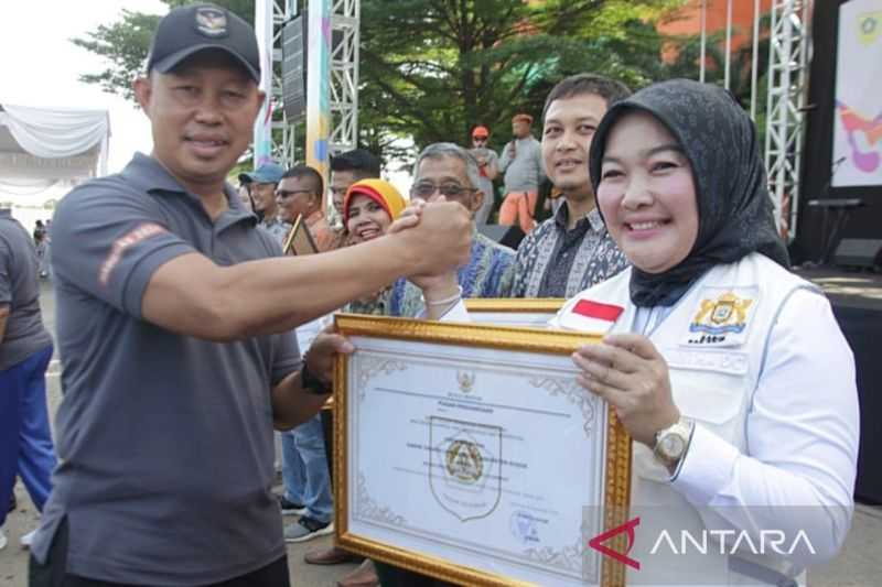 Pemkab Bogor Beri Penghargaan kepada Kadin