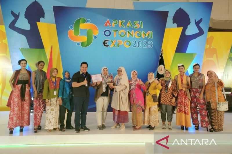 Pemkab Bogor raih peringkat satu 'fashion show' Apkasi Expo 2023