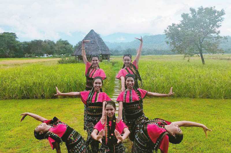 Pemkab Manggarai Barat Dukung Festival Kampung Angkat Potensi Tari