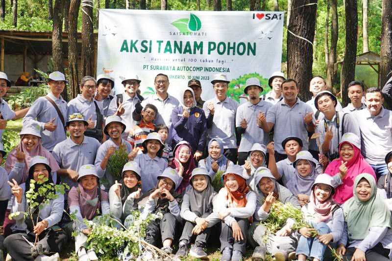 Pemkab Mojokerto Ajak Masyarakat Beramal dengan Tanam Pohon