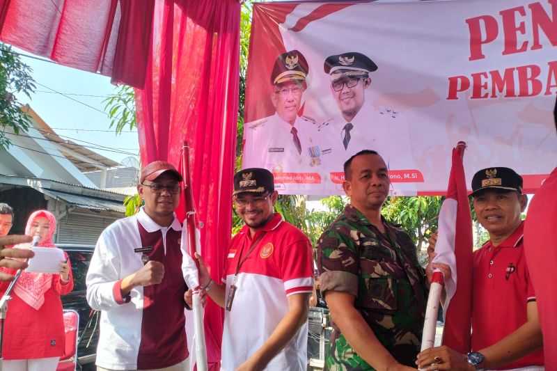 Pemkot Depok Canangkan Gerakan Bagikan 20.000 Bendera Merah Putih