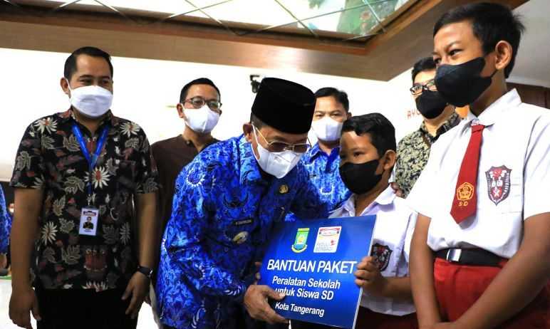 Pemkot Tangerang Terima Bantuan 250 Paket Peralatan Sekolah