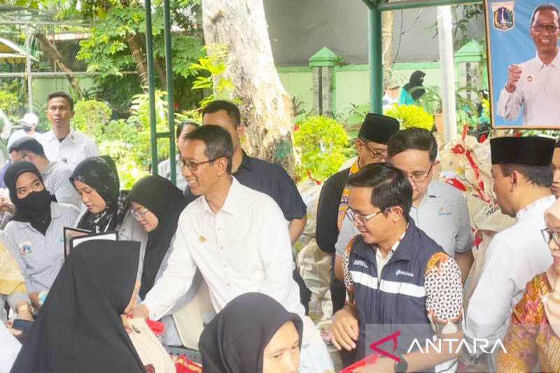 Pemprov DKI Selenggarakan Sembako Murah di Grogol Petamburan