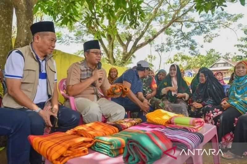 Pemprov NTB Bantu Majukan Industri Tenun di Kota Bima