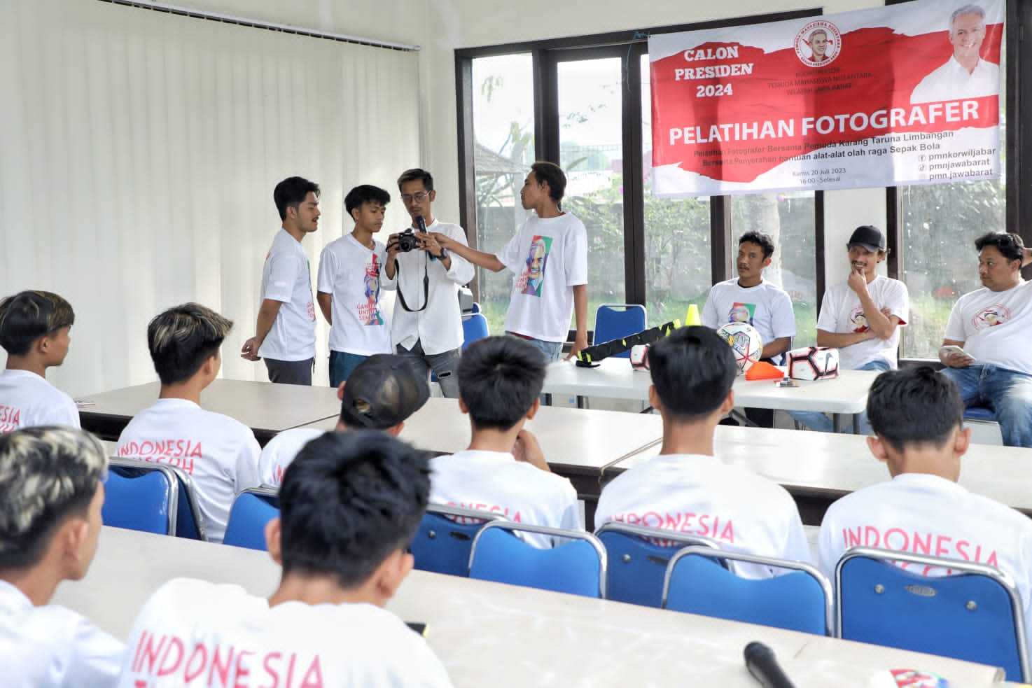 Pemuda Ganjar Gelar Pelatihan Fotografi di Garut