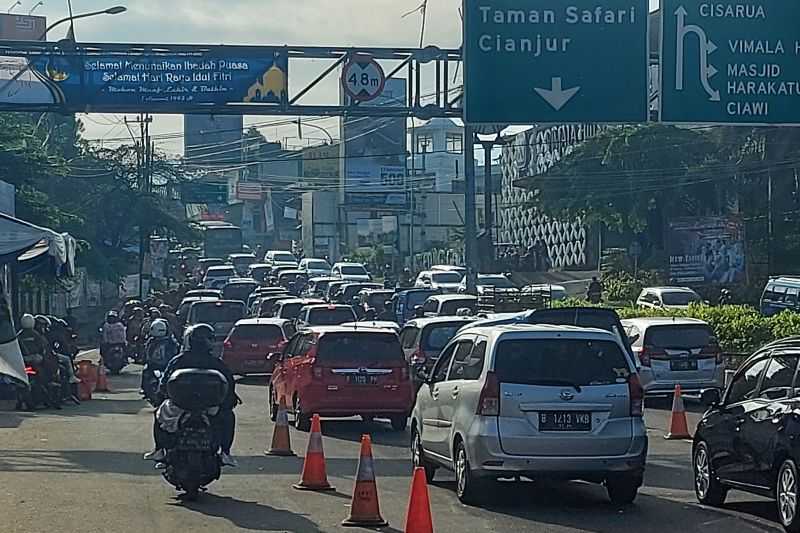 Pemudik dan yang Mau Liburan Wajib Tahu Ini, Diberlakukan Arus Lalu Lintas Satu Arah di Puncak