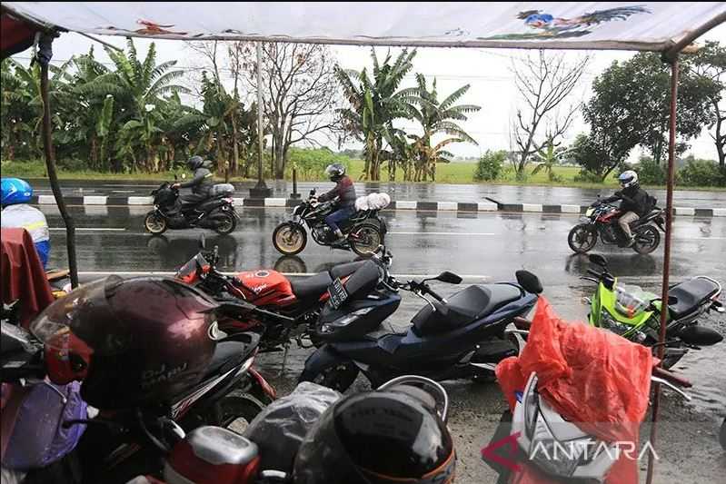 Pemudik Harus Hati-hati! Hujan Lebat Diperkirakan Merata di Sejumlah Daerah, BMKG Keluarkan Peringatan Dini
