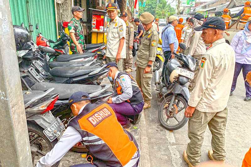 Penertiban Parkir Liar di Sumur Batu