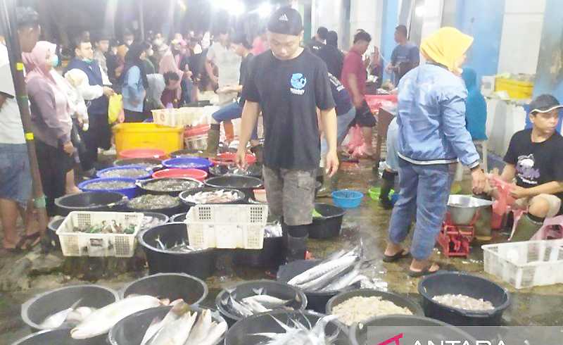 Pengelola Revitalisasi Pasar Ikan Balekambang Ikuti Instruksi Pemda