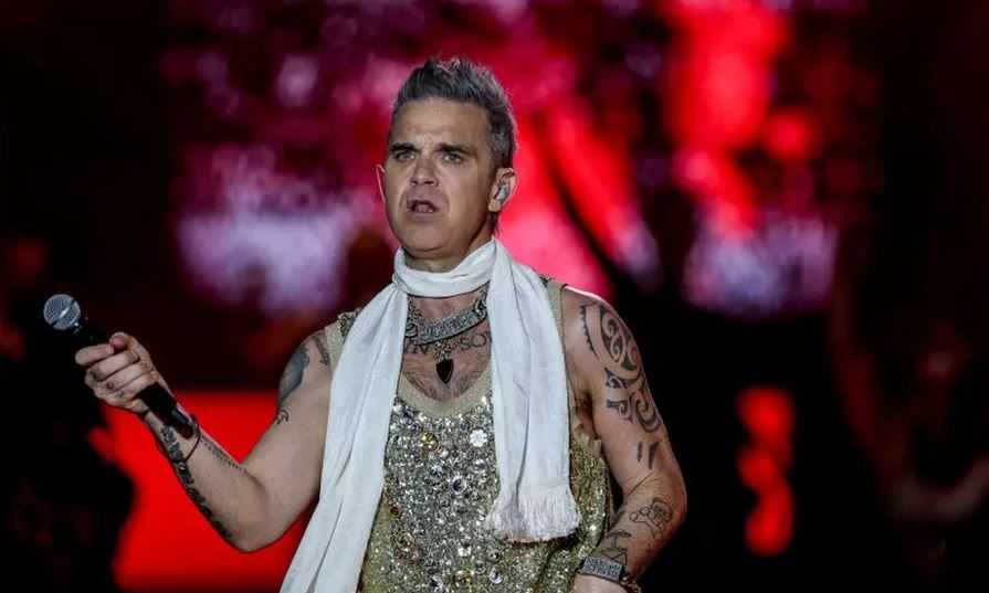 Penggemar Robbie Williams Meninggal Setelah Terjatuh di Konser Sydney
