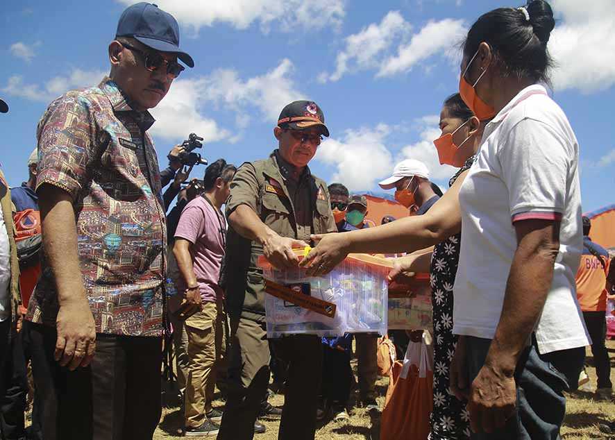 Pengungsi Erupsi Gunung Ibu