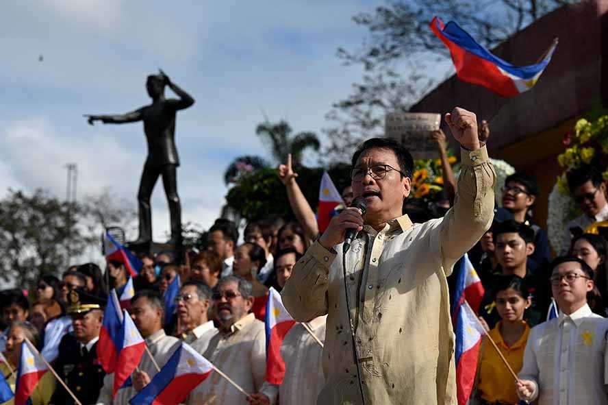Pengunjuk Rasa di Filipina Tolak Kediktatoran