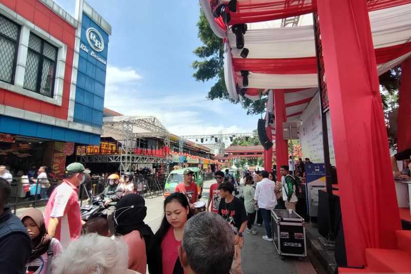 Pengunjung Bogor Street Festival Cap Go Meh Mulai Ramai