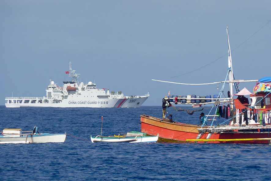 Penjaga Pantai Tiongkok Tembakkan Meriam Air ke Nelayan Vietnam