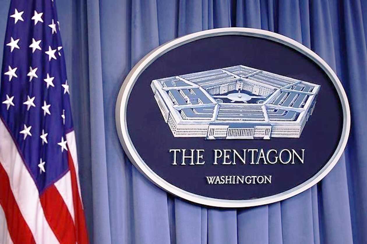 Pentagon: AS Tarik Kapal Induk dari Timur Tengah