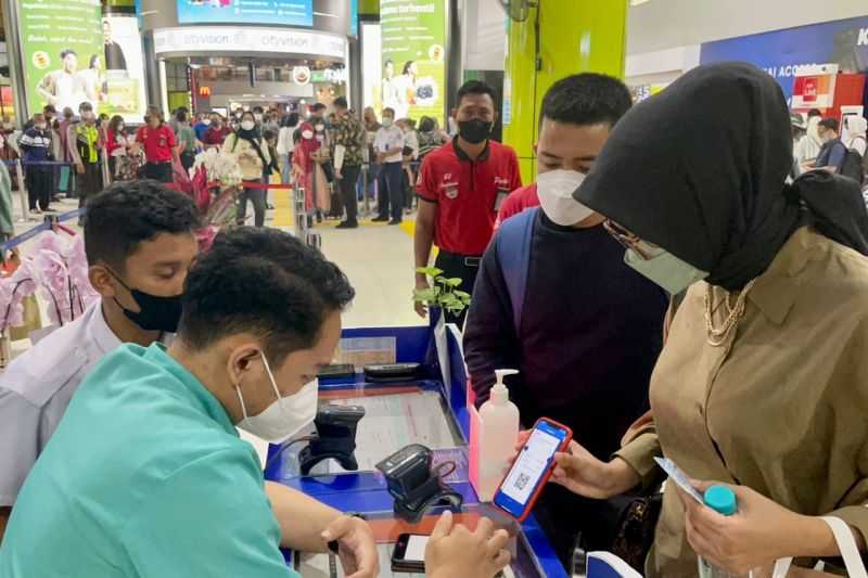 Penumpang di Stasiun Gambir dan Pasar Senen Meningkat