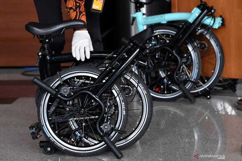 Penyedia Barang Bansos Akui Dimintai Dua Sepeda Brompton