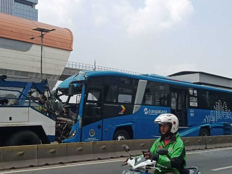 Penyelidikan Tabrakan  TransJakarta Harus Transparan