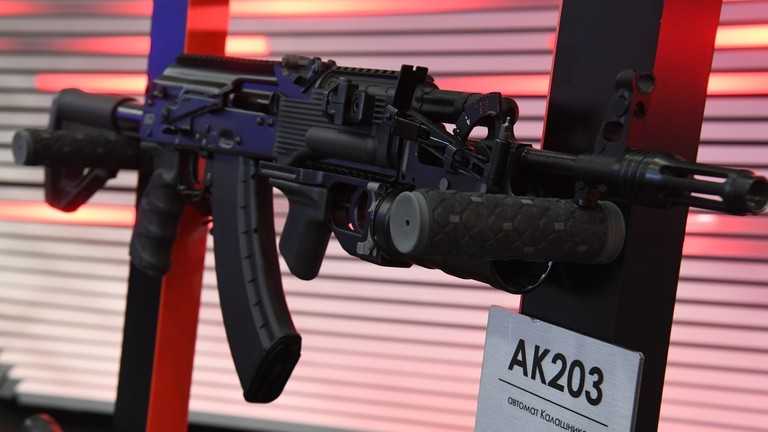 Perdagangan Senjata Rusia-India: Senapan Serbu Legendaris Rusia Kalashnikov Kini Diproduksi di India
