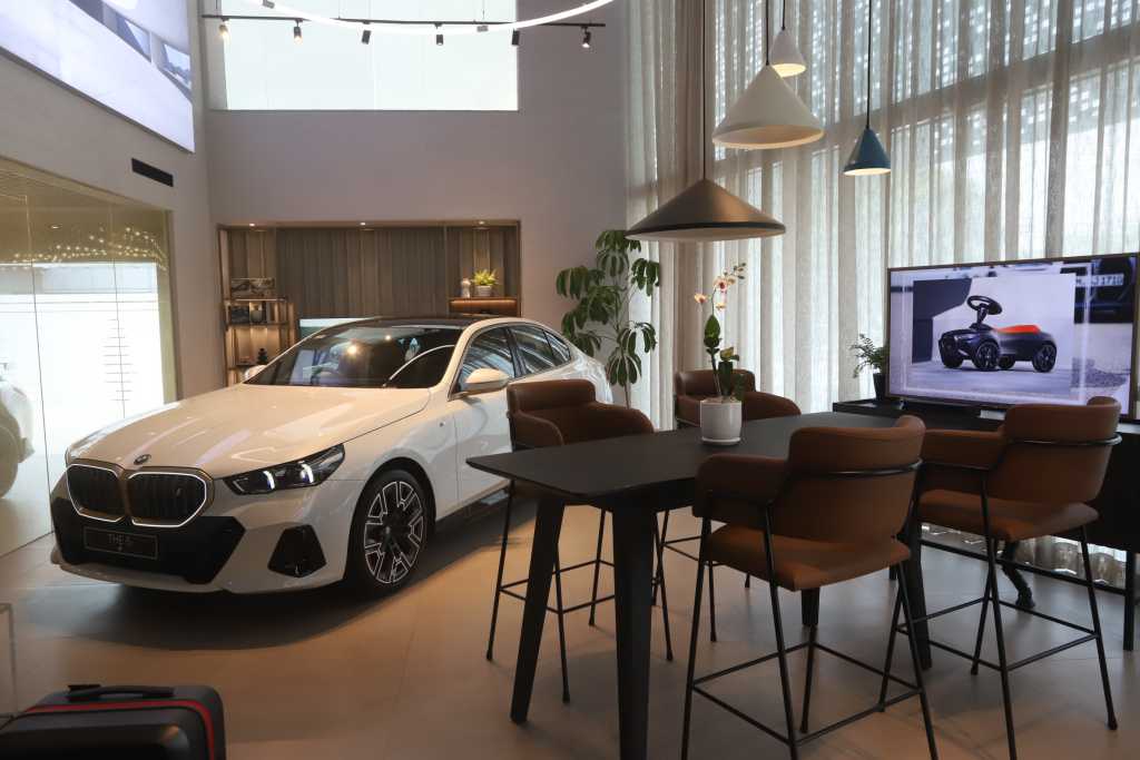 Peresmian BMW Eurokars Kebun Jeruk 4