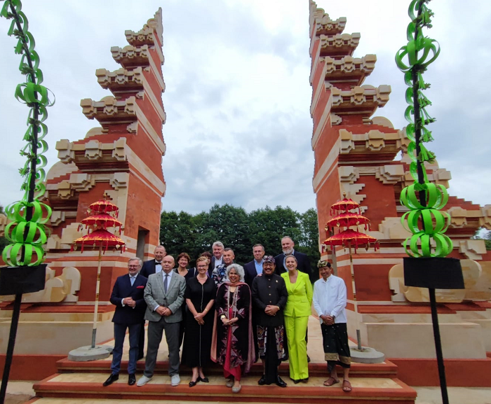 Peresmian Candi Bentar Tandai Dimulainya Pembangunan Taman Mini Indonesia di Polandia