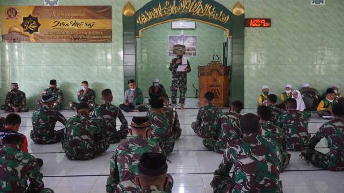 Peringatan Isra Mi'raj di Markas Tentara