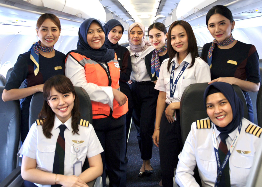 Peringati Hari Kartini, Pelita Air Persembahkan Kartini Flight dan Karbon Netral Industri Aviasi