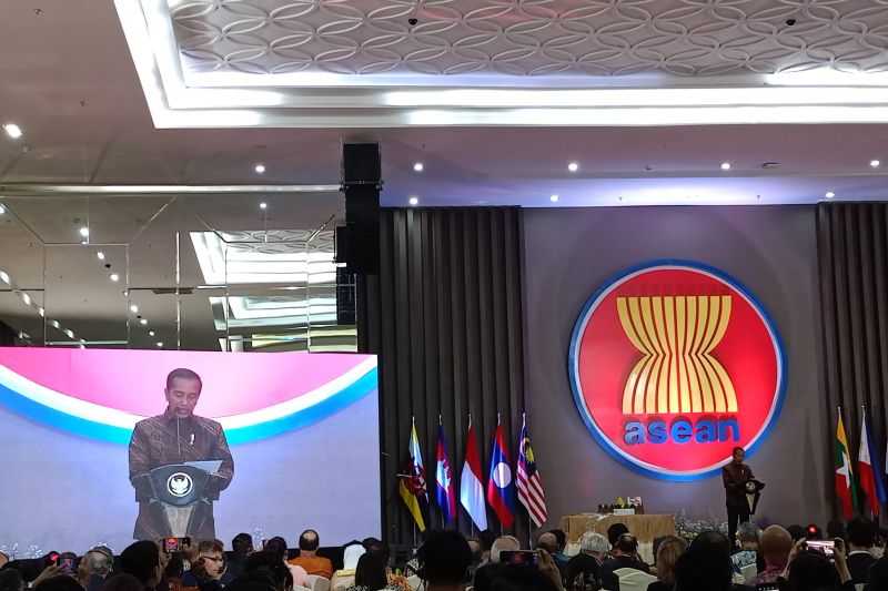 Peringati HUT ASEAN, Jokowi Ingatkan Kapal Besar ASEAN Tak Boleh Karam