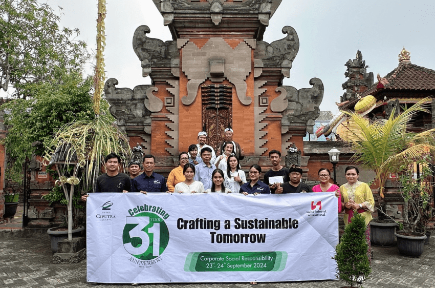 Peringati HUT ke-31, Hotel Ciputra Jakarta Gelar Eco Walk dan Donasi ke Pura Dharma Sidhi