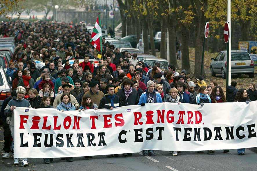 Perjuangan Bangsa Basque  untuk Pertahankan Bahasa Asli