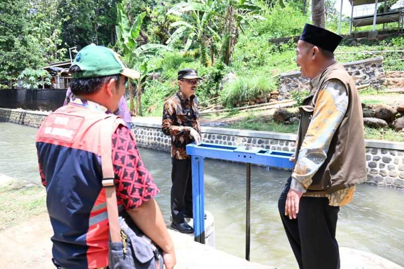 Perkuat Ketahanan Pangan, Pemkab Optimalkan Pengelolaan Irigasi Dongkrak Produksi Padi di Kuningan