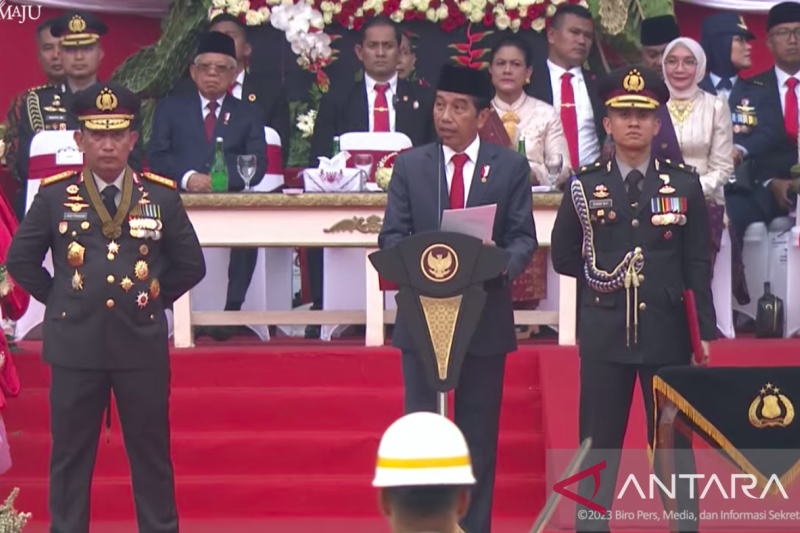 Perkuat Kinerja, Jokowi Sebut Polri Ibarat Sapu Lidi yang Diikat dengan Kesatuan dan Sinergitas