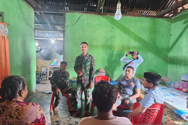Perkuat Nasionalisme, Satgas Opster TNI di Haruku Sosialisasikan Nilai Pancasila pada Warga