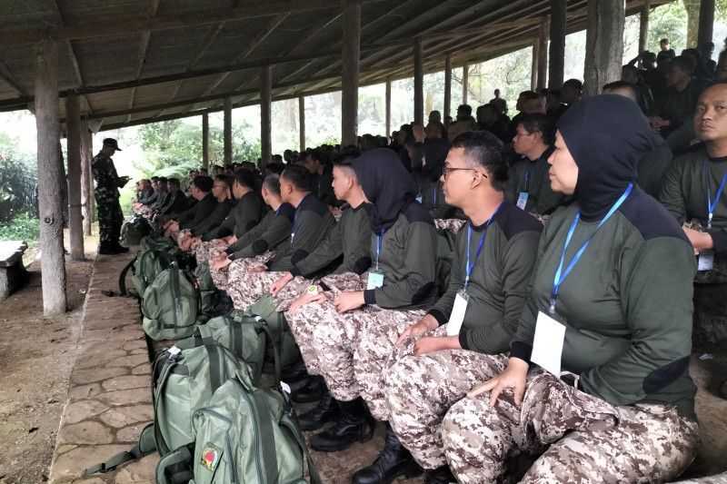 Perkuat Rasa Cinta Tanah Air, TransJakarta Latih Ratusan Karyawan Semi Militer