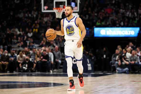 Permainan Impresif Stephen Curry Bantu State Warriors Atasi Knicks