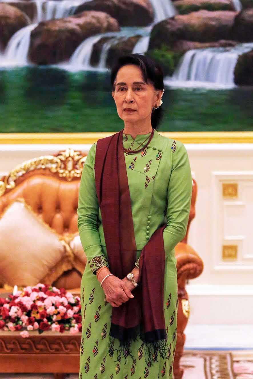 Persidangan Aung San Suu Kyi Dimulai