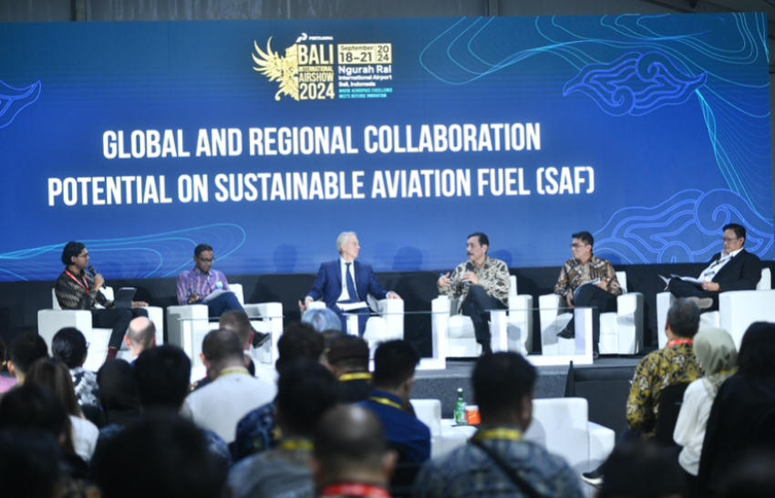 Pertamina Optimistis Kembangkan Sustainable Aviation Fuel di Indonesia