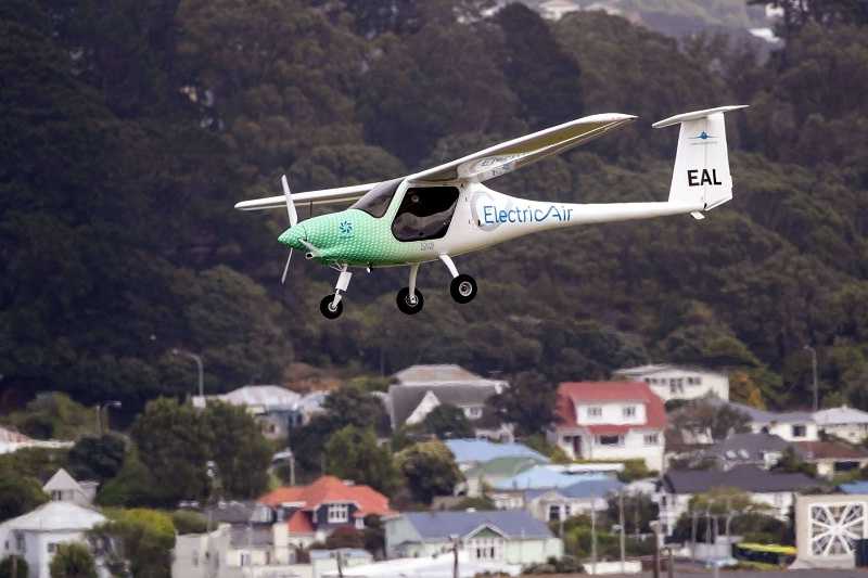 Pesawat Listrik untuk Pertama Kali Lintasi Selat Selandia Baru