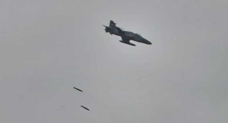 Pesawat Tempur F-16 TNI AU Terlibat dalam Pertempuran Udara