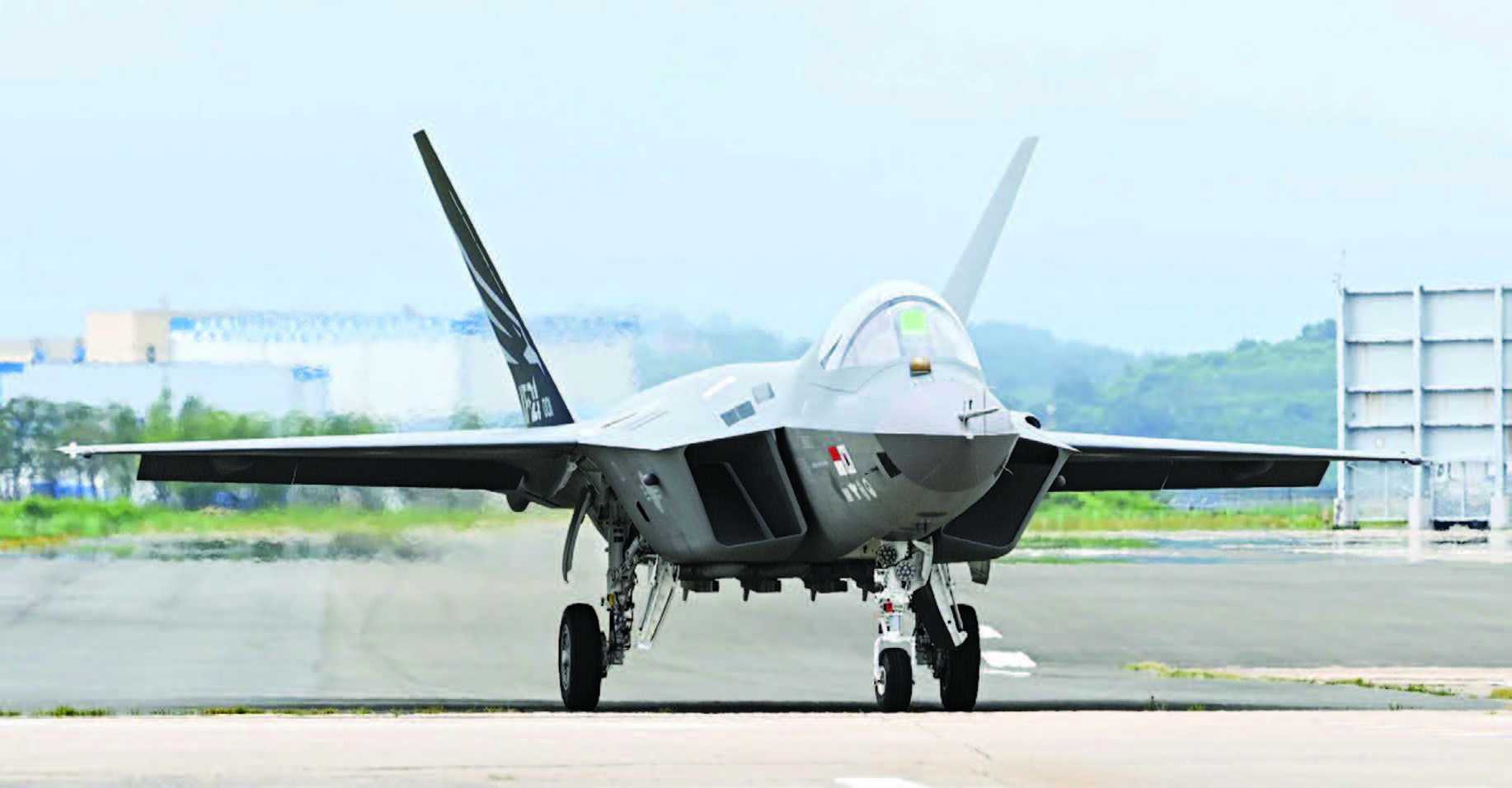 Pesawat Tempur Pertama Buatan Korea Selatan KF-21 Segera Terbang