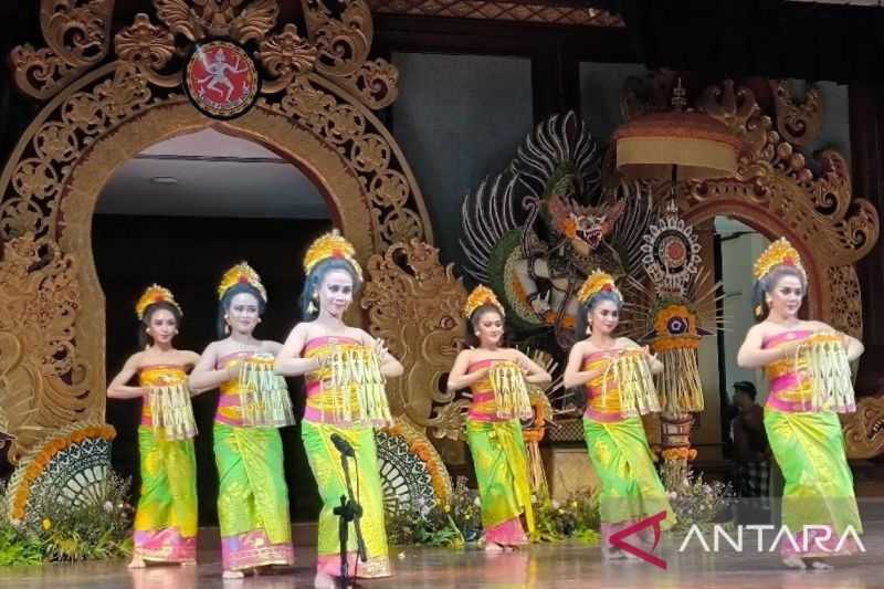 Pesta Kesenian Bali Tampilkan Karya Tari Maestro I Wayan Rindi