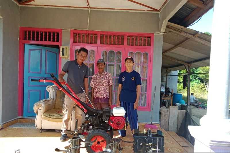 Petani Cabai Ini Dapat Bantuan Alat Mesin Pertanian