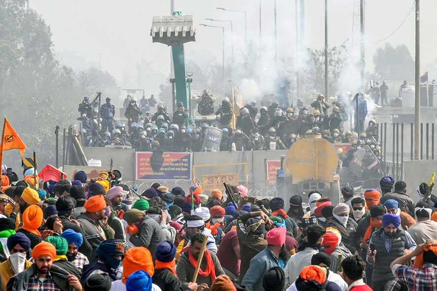 Petani India Lanjutkan Aksi Protes di Delhi