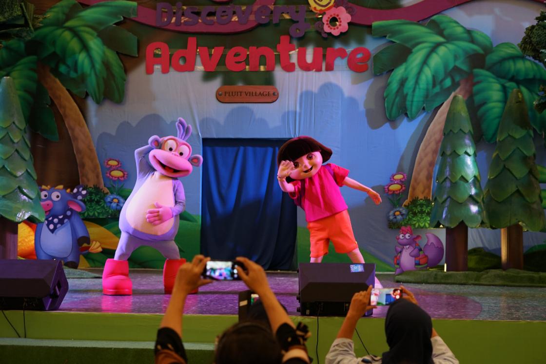 Liburan Sekolah Pluit Village Hadirkan Karakter Dora Dan Boots 