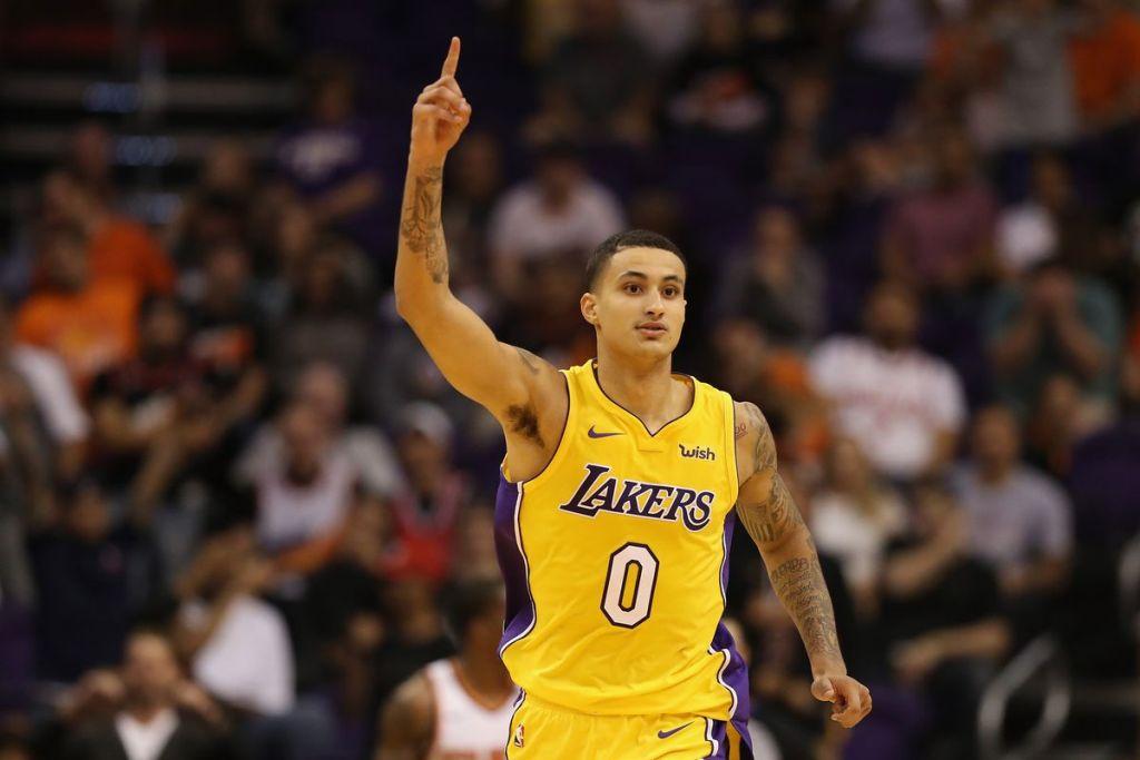 Lakers Permalukan Tuan Rumah Warriors