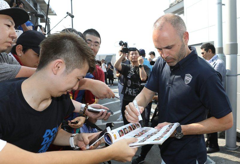 Iniesta akan Debut di J-League